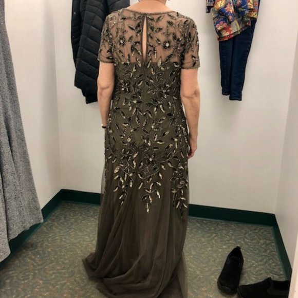 Formal Dress, Mother of the bride or groom - Picture 4 of 4